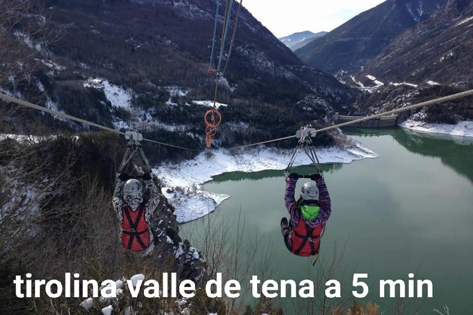 Los Cachorros El Pueyo de Jaca Buitenkant foto